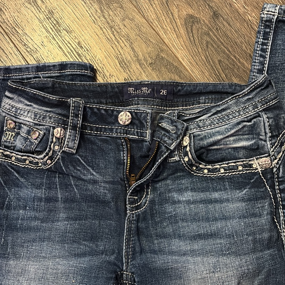 Miss Me Mid-Rise Straight Jeans - Picture 4 of 4